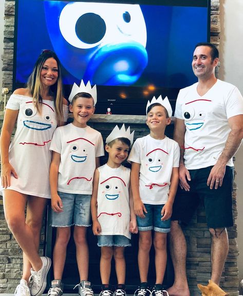 Forky Costume, Toy Story Costumes, Family Halloween Costumes, Family Party, Family Halloween, Halloween Costumes Women, Costumes For Women, Toy Story, So Excited