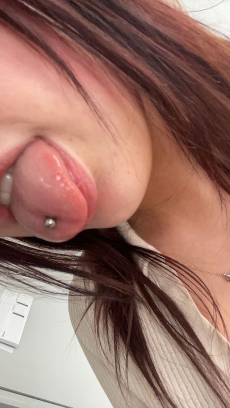 Types Of Bellies, Tongue Piercing Jewelry, Face Piercings, Cool Piercings, Tooth Gem, Cute Piercings, Piercings Unique, Tongue Piercing, Tongue Rings