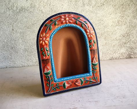 Mexican Terracotta Pottery Picture Frame Rustic Home Decor, Talavera Ceramic Tabletop Photo Holder Talavera Picture Frame, Terracotta Picture Frame, Terracotta Mexican Decor, Mexican Picture Frame, Pottery Picture Frame, Clay Frame Ideas, Clay Picture Frames, Pottery Frame, Mexican Frame