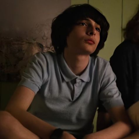 Celebrity Yearbook Photos, 11 Stranger Things, Mike Wheeler, Finn Stranger Things, Canadian Boys, Stranger Things Have Happened, Finn The Human, Yearbook Photos, Finn Wolfhard