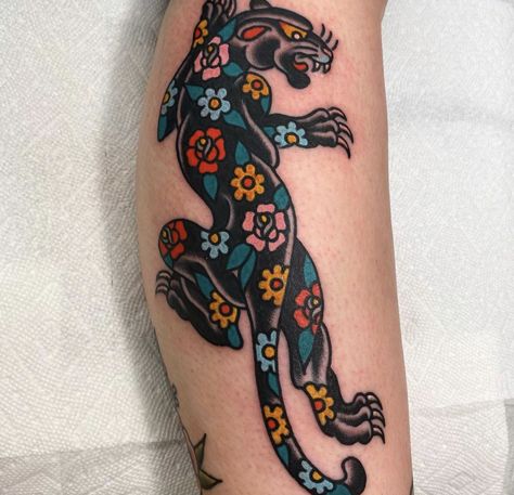 Panther Tattoos, Anatomy Tattoo, Traditional Tattoo Inspiration, Traditional Style Tattoo, Panther Tattoo, Tattoo Old School, Traditional Tattoo Sleeve, 4 Tattoo, Traditional Tattoo Design