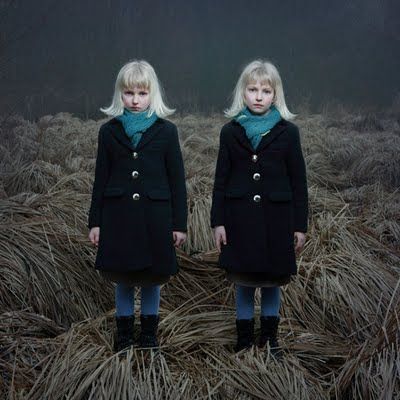 twins...Children of the Corn?  Creepy. Twin Photography, Children Of The Corn, Twin Photos, Diane Arbus, Identical Twins, Paris Photos, Double Trouble, The Dark Side, Double Take