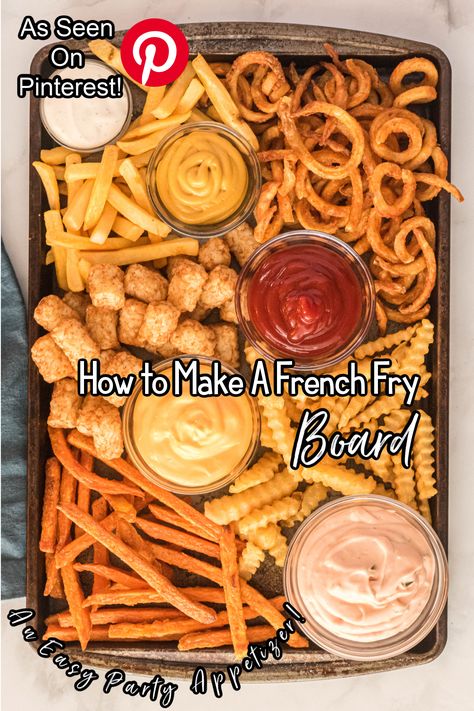 Charcuterie Board French Fries, Fries Presentation Ideas, Fried Food Platter, Fries Board Ideas, French Fry Charcuterie Board Ideas, French Fries Appetizers, Fry Board Ideas, French Fry Meals, French Fry Board Ideas