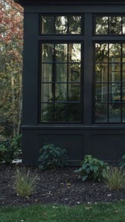 Black Window Sunroom, Black Orangery, Black Sunroom, Black Conservatory, Victorian Sunroom, Sunroom Exterior, Black Home Exterior, Glass Sunroom, Sunroom Designs