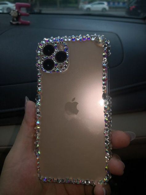 #follow #phonecases #blog #blogger #blogging #shopping Bedazzled Phone Case, Bling Ideas, Bling Phone Cases, Rhinestone Projects, Bling Crafts, Material Selection, Iphone Obsession, Purple Bag, Pretty Iphone Cases