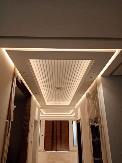 Pop Colour Ceiling, Lobby Ceiling Design Modern, Lobby False Ceiling Design, Lobby Ceiling Design, Bedroom Ceilings, Gypsum Ceiling Design, Luxury Ceiling Design, Bedroom Pop Design, Simple Ceiling Design