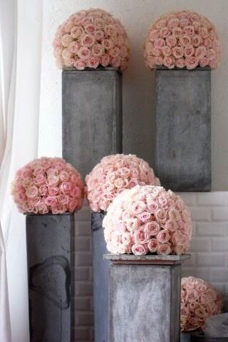 Photo Topiary Decor, Table Rose, Wedding Parties Colors, Gubahan Bunga, Deco Rose, Gray Weddings, Deco Floral, Colorful Party, Arte Floral