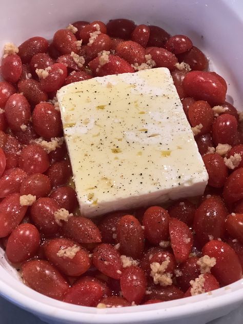 Feta Tomato Pasta, Hearts Of Palm Pasta, Feta Tomato, Strawberry Feta, Cauliflower Pasta, Cherry Tomato Recipes, Feta Chicken, Chicken Cauliflower, Cherry Tomato Pasta