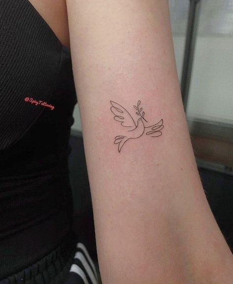 White Dove Tattoos, Small Dove Tattoos, Elegance Tattoo, Feminine Tattoo Ideas, Leg Sleeve Tattoos, Leg Tattoo Ideas, Maching Tattoos, Dove Tattoos, Dove Tattoo