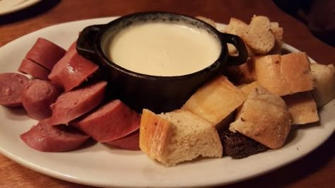 This is a fondue available at the longtime local favorite Rhinelander restaurant, and subsequently Gustavs restaurants, both founded by Chef Horst Mager in Portland Oregon. I just cant stress enough how delicious this fondue is. Whether you are a fondue fan, or not, you simply must try this very easy to make favorite. Chop Cheese, Fondue Recipes Cheese, Fondue Recipe, Queso Dip Recipes, Wine Butter, Recipes Cheese, Fondue Recipes, Dips And Appetizers, Appetizer Dips