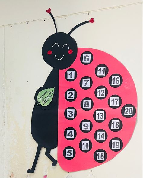 Kindergarten decor for counting from 1 to 20 Kindergarten Classroom Wall Decor Ideas, Ladybug Counting, Kindergarten Decor, Bug Wall, Kindergarten Decorations, Ladybug Decorations, Kindergarten Classroom Decor, Classroom Wall Decor, Ladybug Crafts