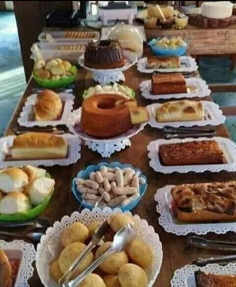 Picnic Birthday, Breakfast Table, Cafe Bar, Coffee Break, Meal Time, Finger Foods, Yummy Food, Cafe, Hotel