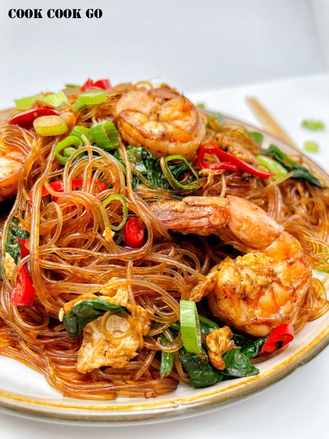 Shrimp Glass Noodle Recipes, Soy Sauce Shrimp, Glass Noodle Recipes, Noodle Sauce Recipe, Glass Noodles Recipe, Chinese Seafood, Chinese Noodle Recipes, Glass Noodle Salad, Chinese Vegetables