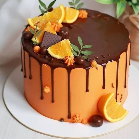 Wedding cake Orange Cake Decoration, Orange Birthday Cake, Winter Torte, Chocolate Cake Designs, Orange Chocolate Cake, Decoration Patisserie, Mini Torte, Simple Cake Designs, Chocolate Cake Decoration