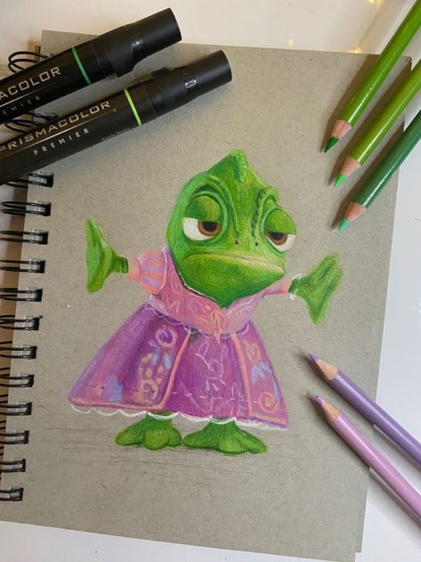 Disney Marker Drawings, Disney Drawings Colored Pencil, Disney Prismacolor Drawing, Disney Color Pencil Drawing, Realistic Marker Drawing, Painting Ideas Color Pencil, Drawing Ideas Prismacolor, Drawing With Colored Pencils Ideas, Disney Characters Drawings Colored