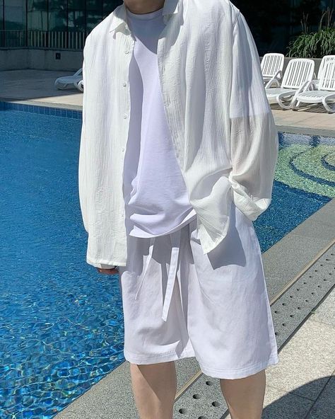 Korean Summer Outfits Men Beach, Cleaning White Clothes, Korean Beach Outfit, Male Outfits Aesthetic, Summer Outfits Men Beach, Aesthetic Male Outfits, Beach Outfit Men, Korean Summer Outfits, Aesthetic Outfits Men