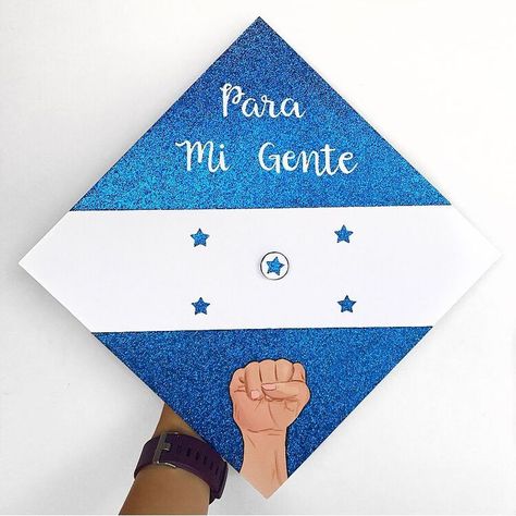 Graduation Cap Designs Honduras, Honduras Graduation Cap, College Graduation Cap Decoration, Grad Caps, Cap Decoration, Grad Photoshoot, Graduation Cap Designs, Cap Ideas, Graduation Caps