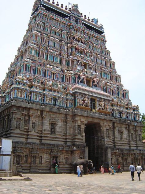 Chidambaram Nataraja Temple Complex, East Gopuram Chidambaram Temple, Temple Gopuram, Ancient Indian Architecture, Temple Architecture, Indian Architecture, Hindu Art, Leaning Tower Of Pisa, Temple, Louvre