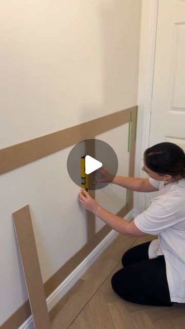 Danielle Davenport on Instagram: "How we panelled the kitchen wall 🪵🪚  We went with the shaker wall panelling kit from @roomixdiy, you get everything you need as well as a how to guide. Without this kit I genuinely wouldn’t have a clue!   This isn’t the finished look.. keep an eye out on my next post to see what I’ve done with this empty space 👀   Ad #roomix #wallpanelling #panelling #howtopanel #howto #homedecor #walldecor" Shaker Wall, Paneling Makeover, Stair Paneling, Basement Decoration, Living Room Panelling, Modern Wall Paneling, Wall Panels Bedroom, Wooden Panelling, Wall Paneling Diy