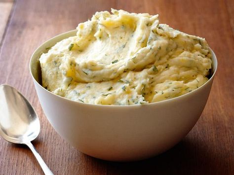 Gold Mashed Potatoes Recipe, Savory Spreads, Dill Herb, Instant Potatoes, Vegetable Side Dishes Recipes, Lemon Dill, Making Mashed Potatoes, Butter Recipes, Mashed Potato Recipes