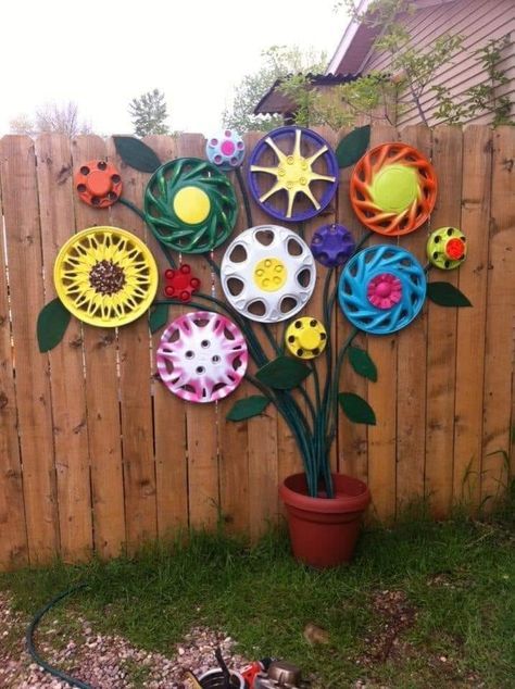 Garden Decor Crafts, Sensory Garden, Garden Junk, Recycled Garden, Fence Art, Outdoor Crafts, Outdoor Classroom, Garden Art Projects, Garden Yard Ideas