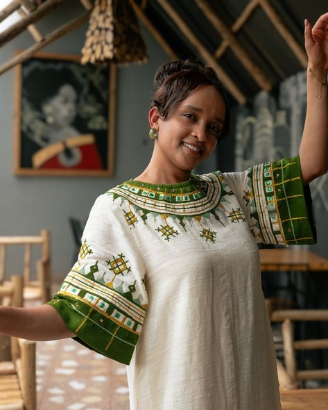 Blending heritage with contemporary flair. A hint of green, a nod to tradition, and an abundance of style. 📸 @yoni_dave Model & 💄: @samrawitgetachew04 @amra_lips_and_brows @hailesmojitobar Thank you 😊 #EthiopianElegance” #EthiopianNewYear #NewBeginnings #OpportunitiesAhead #DagmawitFashion #MelkamAdisAmet #EthiopianCommunity #HabeshaPride #EthiopianCulture #EthiopianHeritage #EthiopianTradition #EthiopianDiaspora #EthiopianUnity #EthiopianExcellence #EthiopianIdentity #EthiopianDre... Ethiopian Embroidery, Olive Green Fabric, Habesha Dress, Elegance Dress, Ethiopian Dress, Habesha Kemis, Doll Brooch, Fashion Tops Blouse, Green Theme