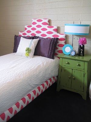 Upholstered Headboard Tutoral (she: Jen) - Or so she says... Ikea Bed Headboard, Ikea Hack Lit, Cube Ikea, Ikea Kids Bed, Diy Upholstered Bed, Ikea Cubbies, Ikea Bed Frames, Diy Kids Bed, Diy Kids Decor