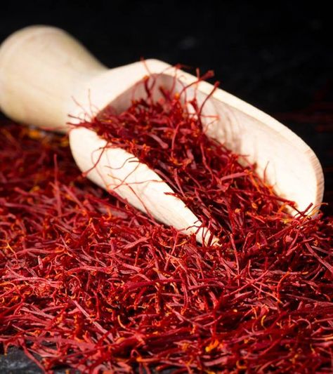 Cumin Benefits, Saffron Health Benefits, Benefits Of Saffron, Saffron Benefits, Saffron Extract, Soaked Almonds, Saffron Flower, Lemon Benefits, Ginger Tea