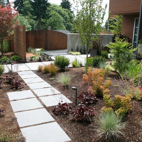 Pnw Landscaping, Cheap Landscaping Ideas For Front Yard, Yard Transformation, Front Door Landscaping, Garden Path Lighting, Pacific Northwest Garden, Playground Landscaping, Northwest Garden, Northwest Landscaping