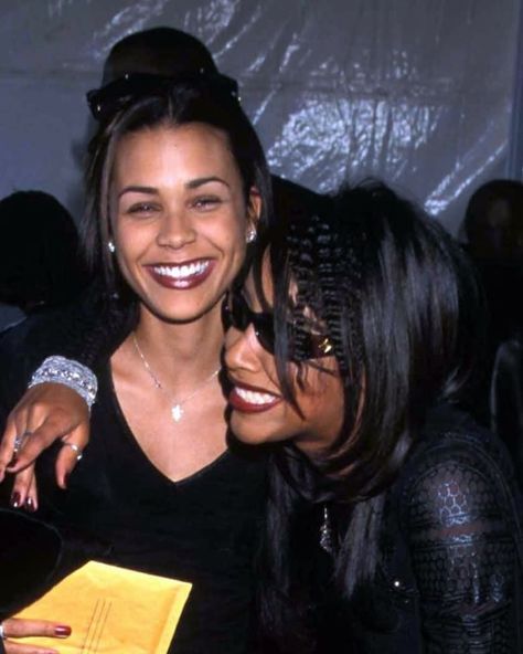 Kidada Jones And Aaliyah, 90s Aaliyah, Kidada Jones, Rip Aaliyah, Aaliyah Pictures, Aaliyah Haughton, Black Celebrities, 90s Fashion Outfits, Clothing Line