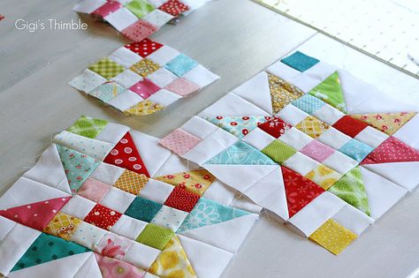 I L♥VE scrappy quilts!   I love the idea of making something beautiful and original out of seemingly nothing.  I love the idea of makin... Scrap Star Quilt Patterns, Scrappy Sawtooth Star Quilt, Free Star Quilt Patterns, Hello Sewing, Scrap Quilt, Burlap Crafts, Star Quilt Blocks, Star Quilt Patterns, Quilt Block Tutorial