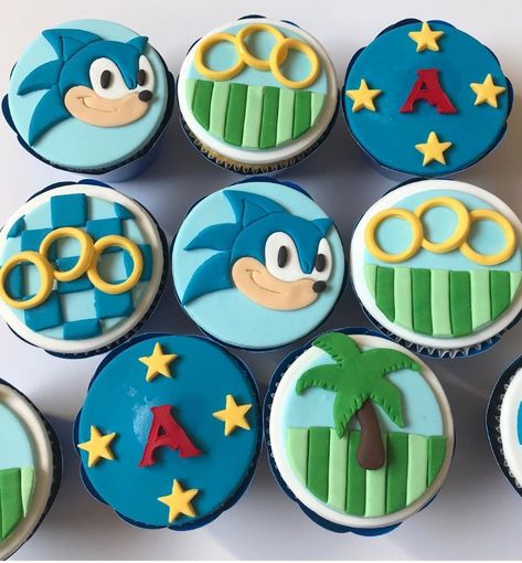 Sonic Hedgehog Cupcakes, Cupcakes Sonic Birthday, Cookies Sonic, Cupcake Sonic, Sonic The Hedgehog Cupcakes, Sonic Cookies, Sonic Cupcakes, Hedgehog Cupcakes, Hedgehog Cupcake