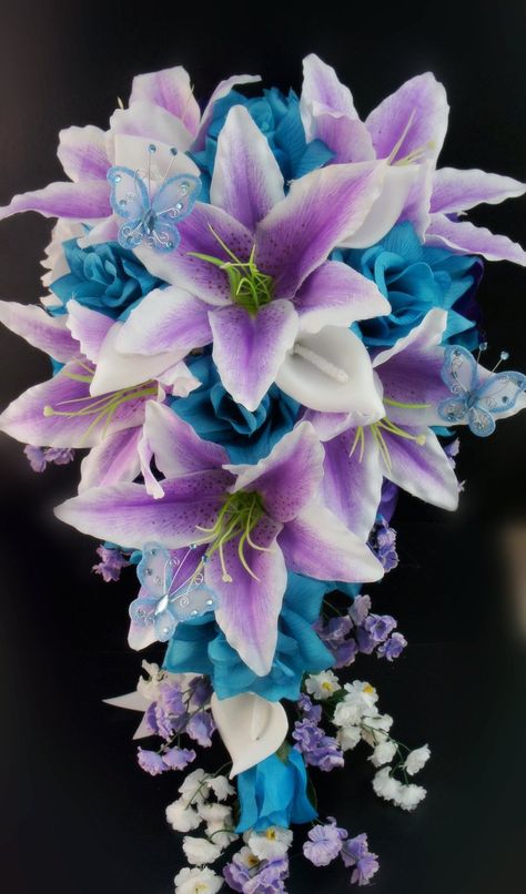 Plum And Turquoise Wedding Ideas, Fantasy Wedding Jewelry, Light Purple And Light Blue Wedding, Batman Wedding, Bridal Party Bouquets, Purple Bridal Bouquet, Wedding Flower Packages, Camo Wedding, Bridal Bouquet Flowers