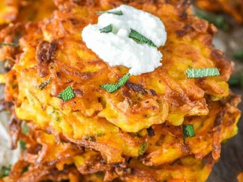 Crispy Butternut Squash Fritters – A Flavorful, Golden Treat That’s Both Savory and Slightly Sweet - NewsBreak Butternut Squash Fritters, Fritters Recipes, Butternut Squash Benefits, Oven Baked Tilapia, Butternut Squash Bread, Squash Fritters, Slow Cooker Meatloaf, Butternut Squash Recipes, Fritter Recipes