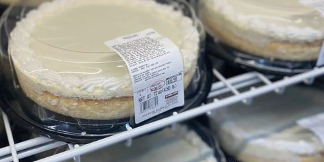 Kirkland Signature Plain Cheesecake at Costco | CostContessa Costco Cheesecake Makeover, Costco Cheesecake Recipe, Copycat Costco Cake, Costco Cake Filling, Costco Cheesecake Hack, Costco Cheesecake, Homemade Chicken Bake Costco, Cookies Recipes Chocolate, Copycat Crumbl Cookie