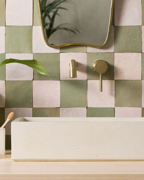 Desert Green Zellige Desert Style Bathroom, Cozy Earthy Bathroom, Green And Yellow Bathroom, Tiled Vanity, Green Bathroom Inspiration, Colorful Small Bathroom, Green Zellige Tile, Playful Bathroom, Vintage Green Bathroom