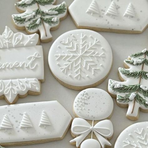 Sweet Adelaide’s on Instagram: "First cookies of 2024 is this cute Winter Wonderland set." Winter Cookies Aesthetic, Winter Theme Cookies, White Christmas Cookies Decorated, Winter Themed Cookies, White Cookies Decorated, Winter Baby Shower Cookies, Christmas Cookie Sets, Winter Cookie Decorating, Winter Wonderland Cookies