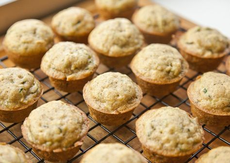 Zucchini Mini Muffins, Banana Zucchini Muffins, Mini Muffin Recipe, Moist Muffins, Savory Muffins, Zucchini Muffins, Muffin Recipe, Pound Cake Recipes, Zucchini Bread