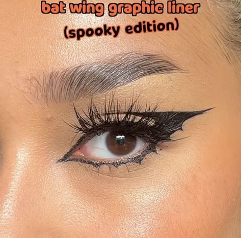 Bat Wings Eyeliner, Bat Wing Eyeliner Tutorial, Halloween Eyeliner Hooded Eyes, Halloween Makeup Hooded Eyes, Bat Eyeliner Tutorial, Cool Eyeliner Ideas For Hooded Eyes, October Eyeliner, Vampire Eyeliner, Bat Wing Eyeliner For Hooded Eyes