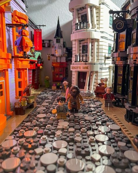 All Posts • Instagram Lego Diagon Alley, Harry Potter Lego Display, Lego Harry Potter Display, Harry Potter Lego Display Ideas, Lego Collection, Harry Potter Lego, Lego Harry Potter Moc, Lego Display Ideas, Harry Potter Lego Sets