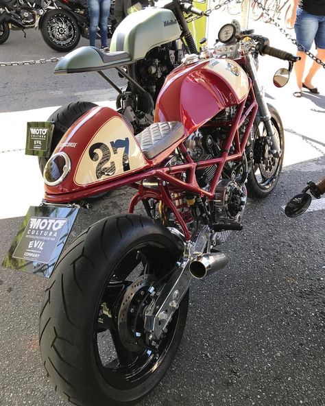 Pretty Motorcycles, Ducati Monster S4, Ducati Monster Custom, Moto Custom, Ducati Motorcycles, Ducati Monster, Cafe Racers, Custom Motorcycles, Sport Bikes