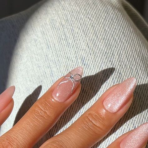 Melanie Graves on Instagram: "Fresh & simple to start the week 🩶. I’ve been playing with some super pretty magnetic gels, and #03 by Doi is so stunning - so much more magical irl! — #velvetnails #coquettenails #coquetteaesthetic #velvetnailart #pinknailart" Oval Coquette Nails, Fresh Nail Art, Fresh Nails, Clear Pink Gel Nails Almond, Ethereal Nails Acrylic Almond, Sheer Pink Acrylic Nails Almond, Pink Velvet Nails, Pink Magnetic Nails, Magnetic Nail Art