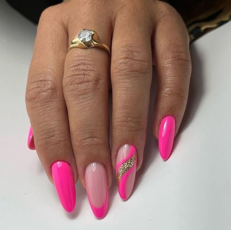 Trendy 2024 pink summer nail style 23 ideas Pink Nails Chrome, Pink Summer Nails, Pink Chrome Nails, Nails Chrome, Wow Nails, Hot Pink Nails, Beige Nails, Vibrant Nails, Nail Designs Glitter