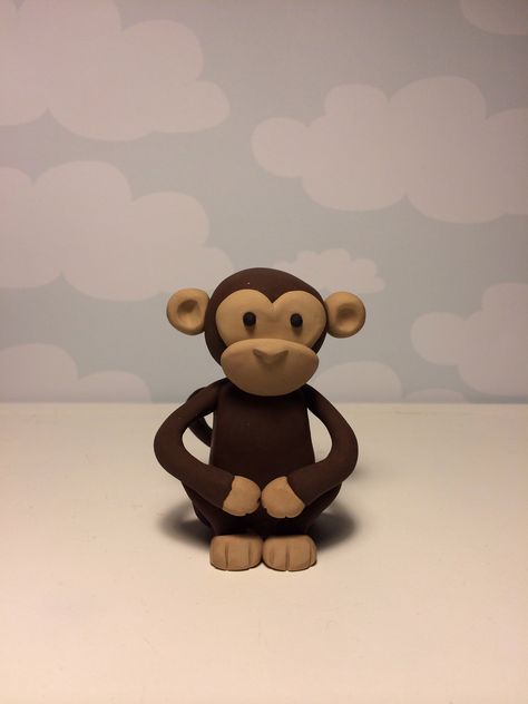 Polymer clay monkey (created by Kelly Bouchard) Monkey Out Of Clay, Clay Monkey Sculpture, Monkey Clay Art, Cartoon Clay Art, Silk Clay Ideas, Polymer Clay Monkey, Cute Clay Ideas Easy, Clay Ideas Easy, Cute Clay Ideas