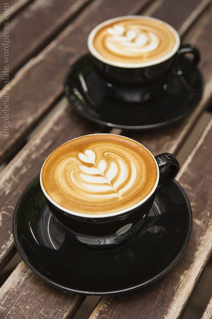 Cappuccino Art, Coffee Latte Art, Cups Of Coffee, Coffee Obsession, Best Coffee Shop, Coffee Pictures, Good Coffee, Italian Coffee, Coffee Photography