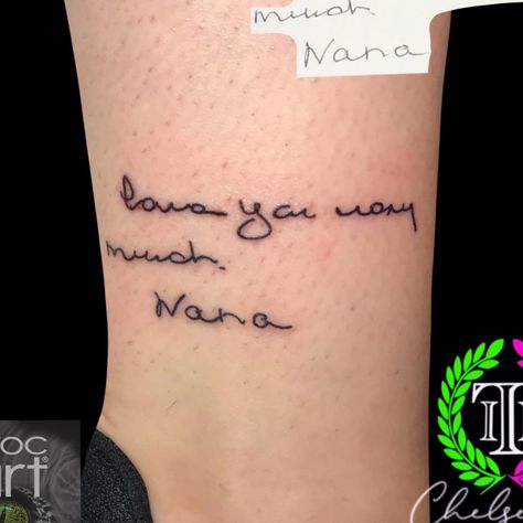 Handwritten Tattoo Memorial, Memorial Writing Tattoo, Handwritten Tattoos From Parents, Hand Writing Tattoo Memorial, Handwritten Tattoo Ideas, Handwritten Tattoo, Handwriting Tattoo, Ink Quotes, Handwriting Tattoos