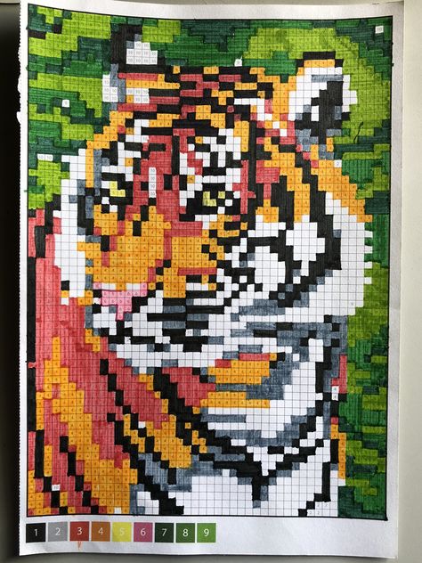 Tiger Pixel Art, Square Drawing, Tiger Drawing, Paper Art Design, Blackwork Patterns, Easy Love Drawings, Graph Paper Art, Pixel Art Design, Colorful Quilts