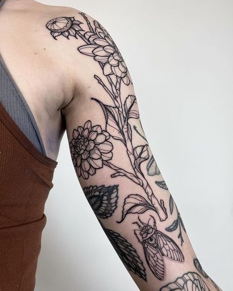 Black Linework Tattoo Sleeve, Floral Black Work Tattoo, Black Linework Tattoo, Cicada Tattoo, Botanical Tattoo Design, Dahlia Tattoo, Random Tattoos, Linework Tattoo, Nyc Tattoo