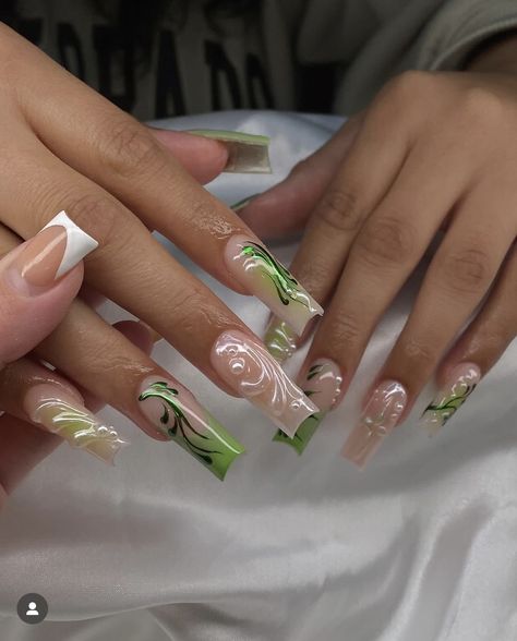 Mint Green And White Nails, White And Green Nails, Green And White Nails, Girly Acrylic Nails, Cute Acrylic Nail Designs, Classy Acrylic Nails, Soft Nails, Acrylic Nails Coffin Short, Summer Acrylic Nails