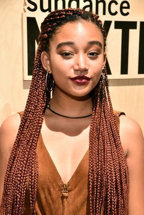 Amandla Stenberg   - 33 Celebrity Braided Hairstyles That Left Us Googly Eyed In 2016 Amanda Stenberg, Ideas For Hair Color, Hair Burgundy, Colored Box Braids, Weave Hairstyles Braided, Amandla Stenberg, Short Box Braids, Colored Braids, Hair Color Burgundy